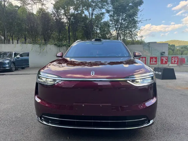 Aito M7 — Фото автомобиля 3
