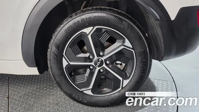Kia Niro The All New Niro Prestige — Фото автомобиля 5