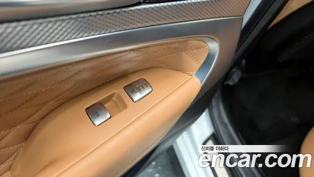 Genesis G70 — Фото автомобиля 17