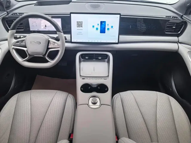 BYD Sealion 06 — Фото автомобиля 7