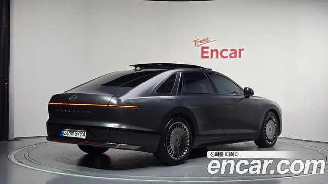 Hyundai Grandeur GN7 — Фото автомобиля 2