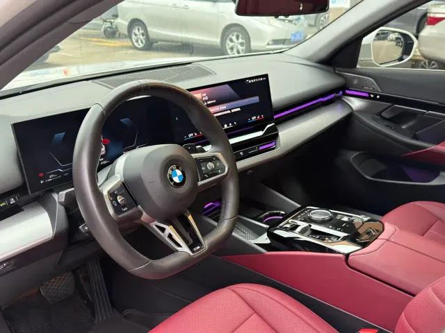 BMW 5 Series — Фото автомобиля 8