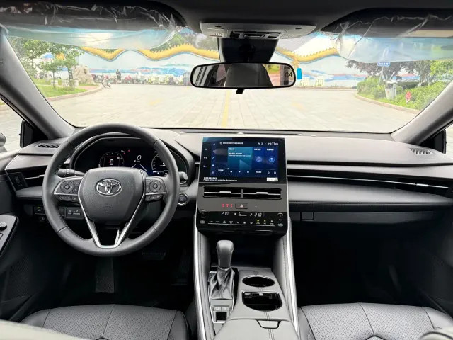 Toyota Avalon — Фото автомобиля 12
