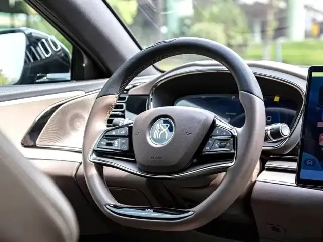 BYD Han 2023 EV Champion Edition 506KM FWD Premium — Фото автомобиля 8