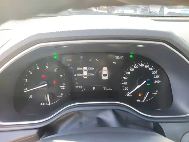 Toyota Avalon — Фото автомобиля 11