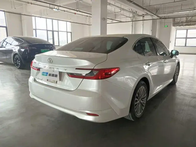 Toyota Camry — Фото автомобиля 6