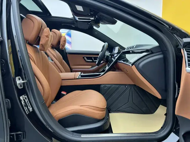 Mercedes-Benz S-Class — Фото автомобиля 16