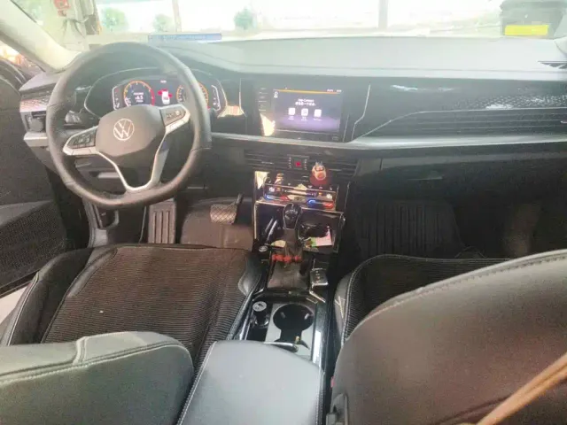 Volkswagen Passat — Фото автомобиля 11