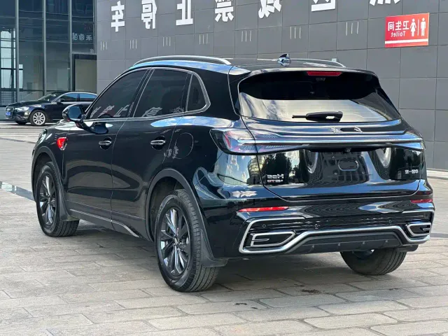 Hongqi HS5 — Фото автомобиля 4