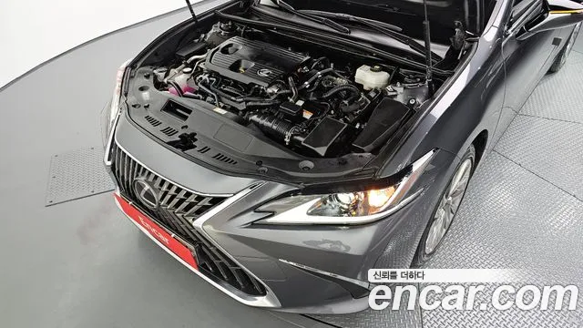 Lexus ES — Фото автомобиля 6