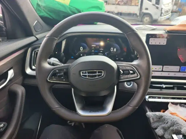 Geely Xingyue L — Фото автомобиля 6