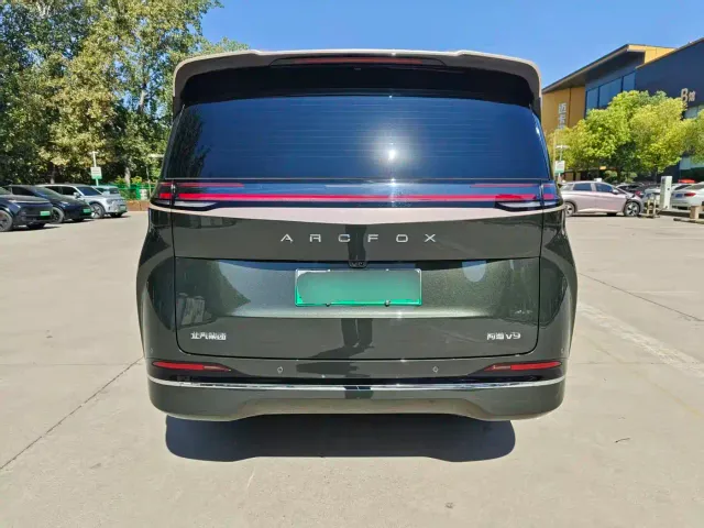 Arcfox Wendao V9 — Фото автомобиля 9
