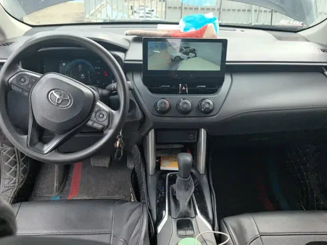 Toyota Corolla Cross — Фото автомобиля 12