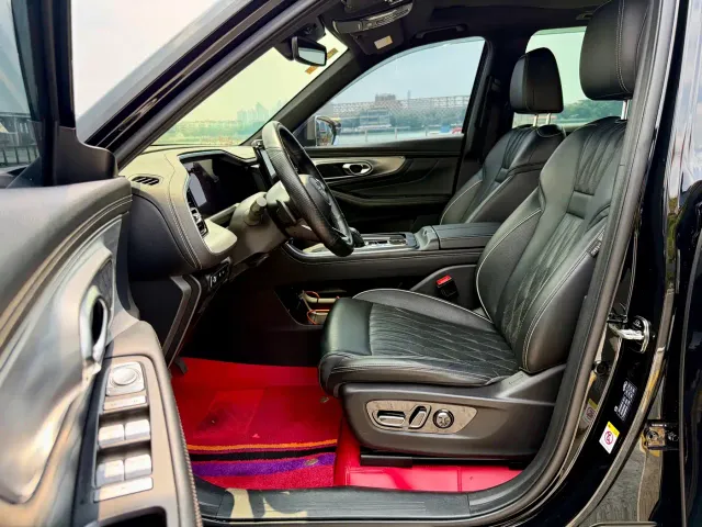 GAC Trumpchi GS8 — Фото автомобиля 9