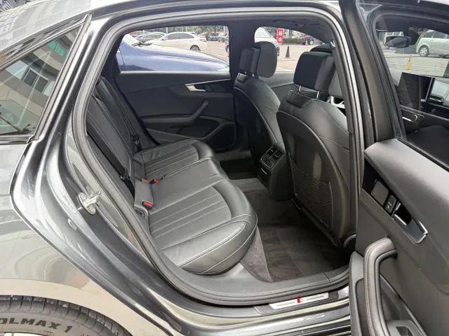 Audi A4L — Фото автомобиля 26