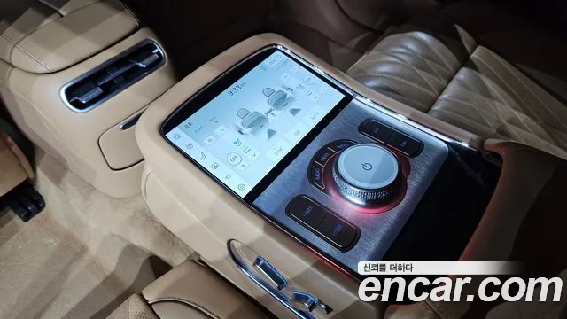 Genesis G90 Бензин 3.5 турбо AWD — Фото автомобиля 16