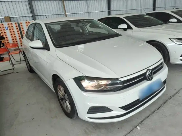 Volkswagen Polo — Фото автомобиля 3