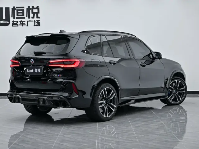 BMW X5 M — Фото автомобиля 3