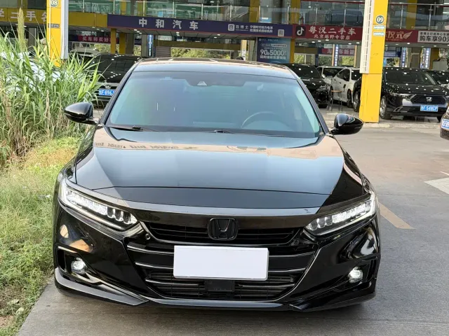Honda Accord — Фото автомобиля 2