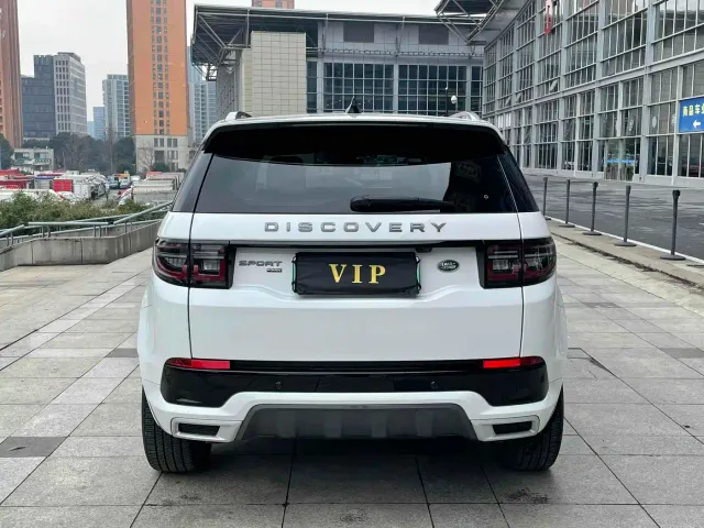 Land Rover Discovery Sport — Фото автомобиля 11