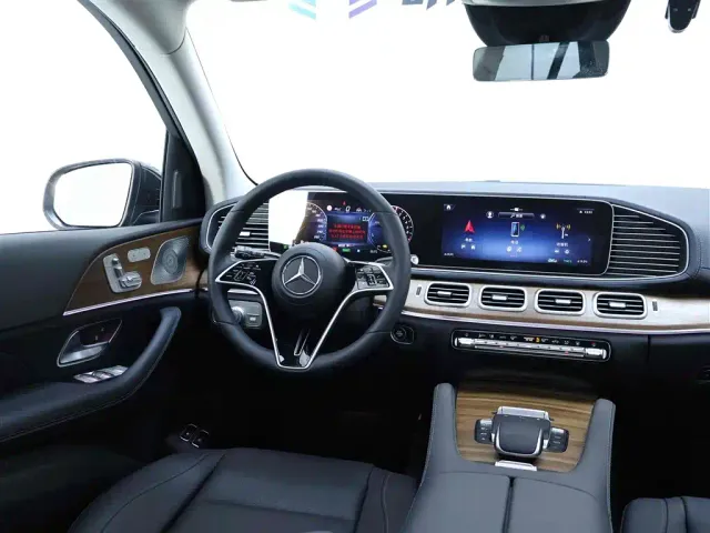Mercedes-Benz GLE-Class — Фото автомобиля 14