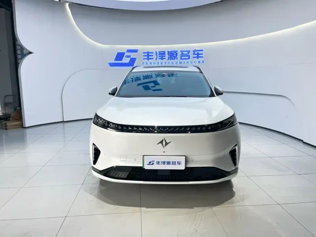 Dongfeng eπ 008 — Фото автомобиля 2