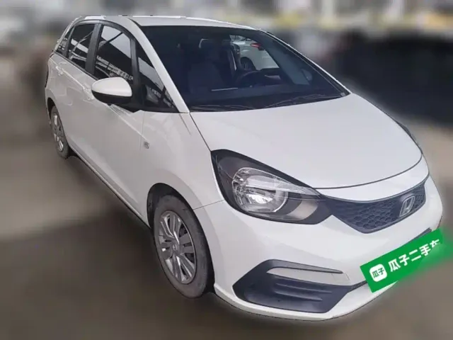 Honda Fit — Фото автомобиля 5