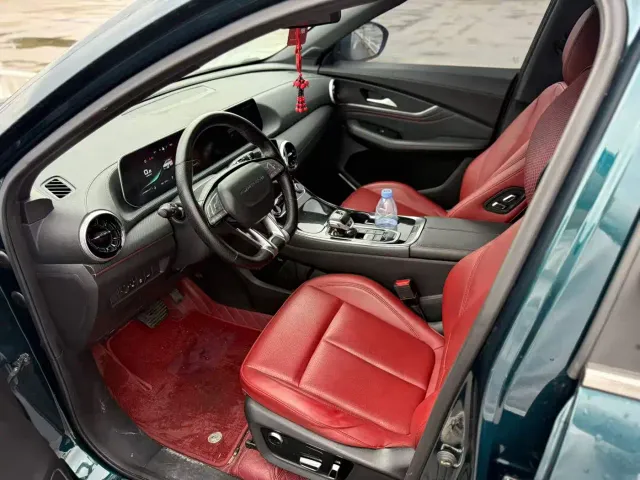 Forthing T5 Evo — Фото автомобиля 6