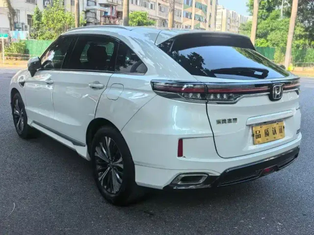 Honda UR-V — Фото автомобиля 7