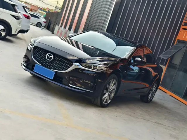 Фотография автомобиля — Mazda Atenza