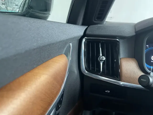 Volvo Volvo S90 2024 B5 Momentum Luxury Edition — Фото автомобиля 20