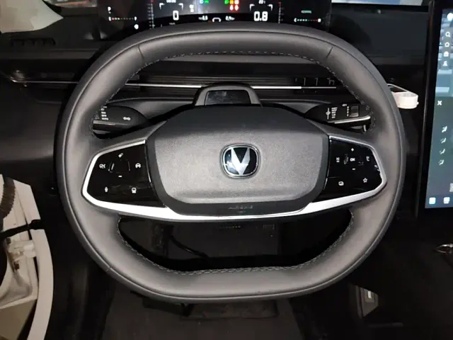 Changan Lamore — Фото автомобиля 9