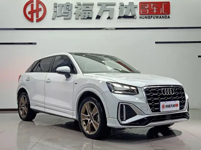Audi Q2L — Фото автомобиля 3