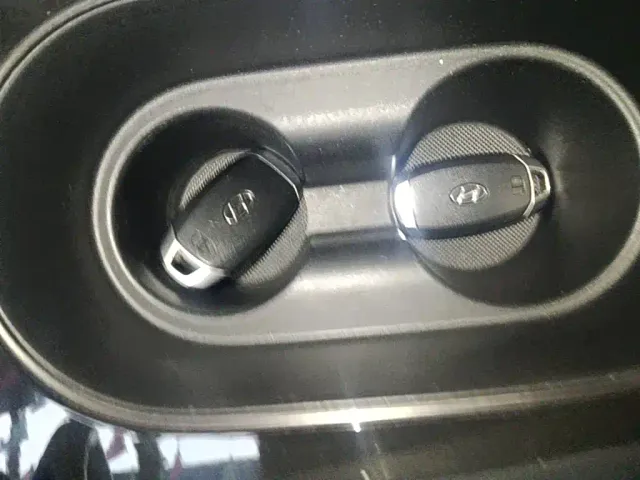 Hyundai Elantra — Фото автомобиля 8