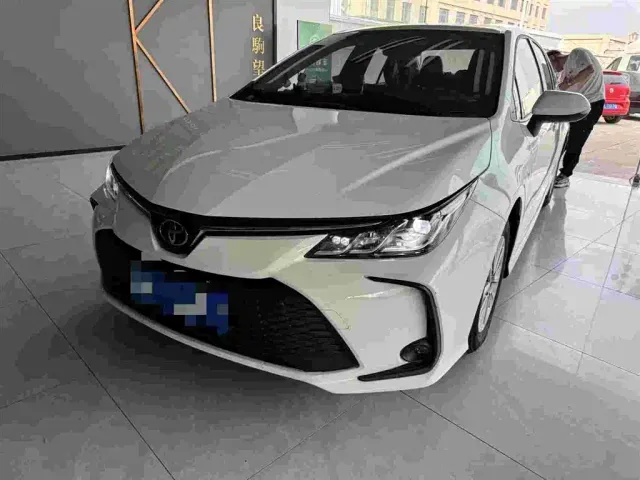 Фотография автомобиля — Toyota Corolla