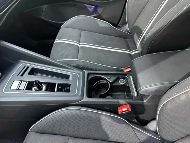 Volkswagen Golf — Фото автомобиля 9