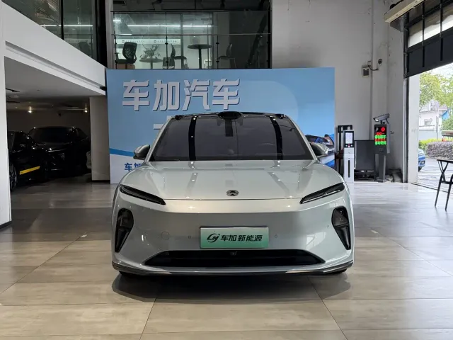 Nio ET5 — Фото автомобиля 2