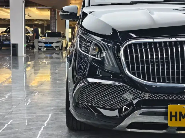 Mercedes-Benz V-Class — Фото автомобиля 3