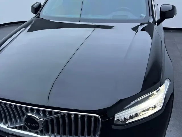 Volvo XC90 — Фото автомобиля 11