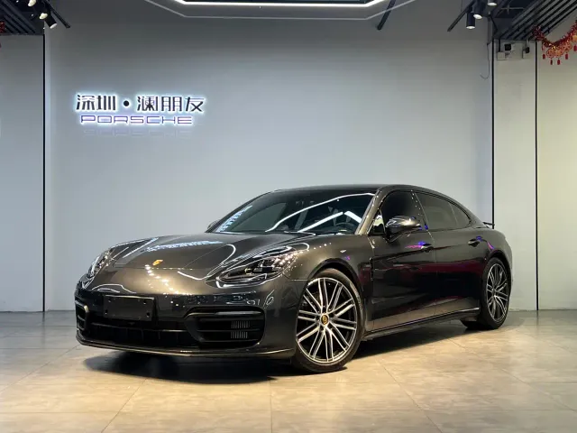 Фотография автомобиля — Porsche Panamera