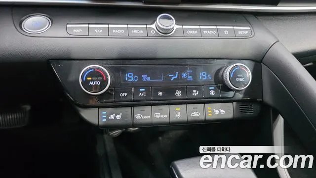 Hyundai Avante CN7 — Фото автомобиля 17