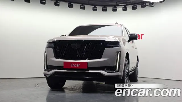 Cadillac Escalade 5th Gen — Фото автомобиля 3