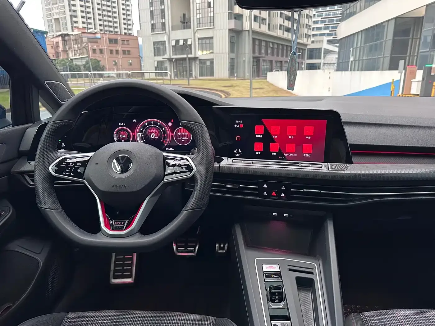 Volkswagen Golf GTI 2021 380TSI DSG GTI — Фото автомобиля 15