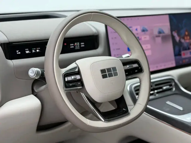 Geely Galaxy M9 — Фото автомобиля 15