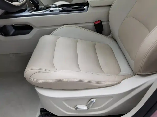 Geely ICON — Фото автомобиля 20