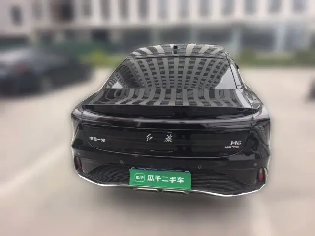 Hongqi H6 — Фото автомобиля 3