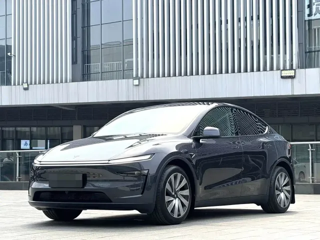 Фотография автомобиля — Tesla Model Y