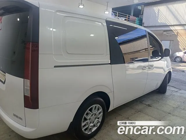 Hyundai Staria Staria Карго 5 мест — Фото автомобиля 5