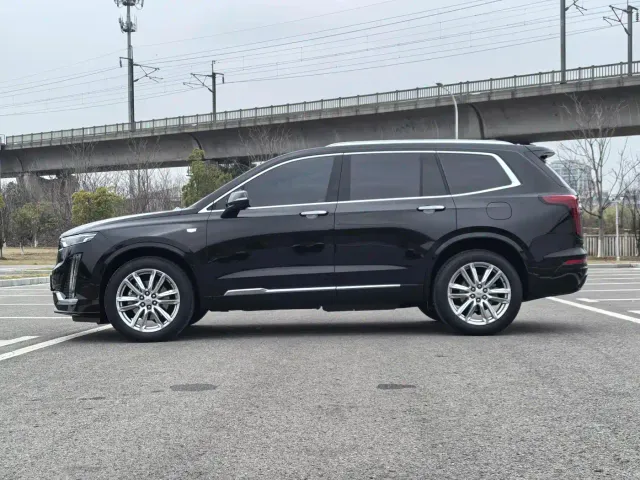 Cadillac XT6 — Фото автомобиля 5