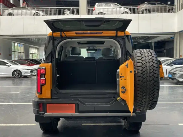 BAIC BJ40 — Фото автомобиля 15